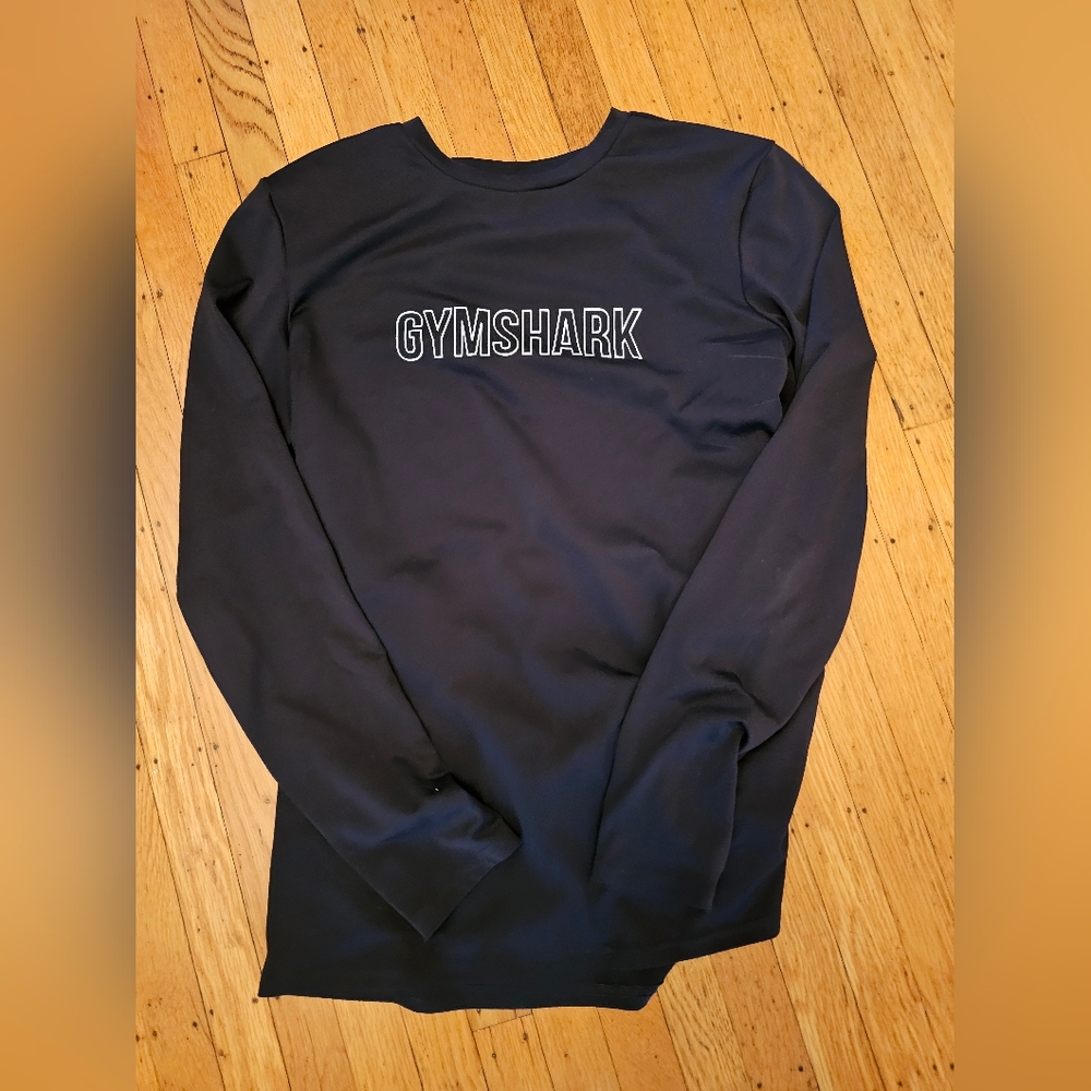 Gymshark long-sleeved tee, M, black